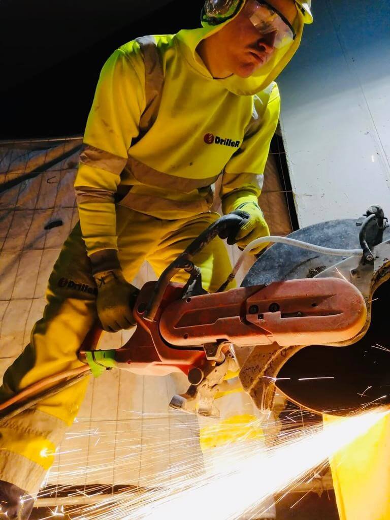 dzelzbetona konstrukciju zāģēšana